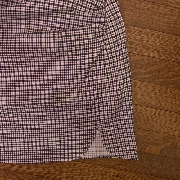 Mini Skirt - Picture 4 of 6